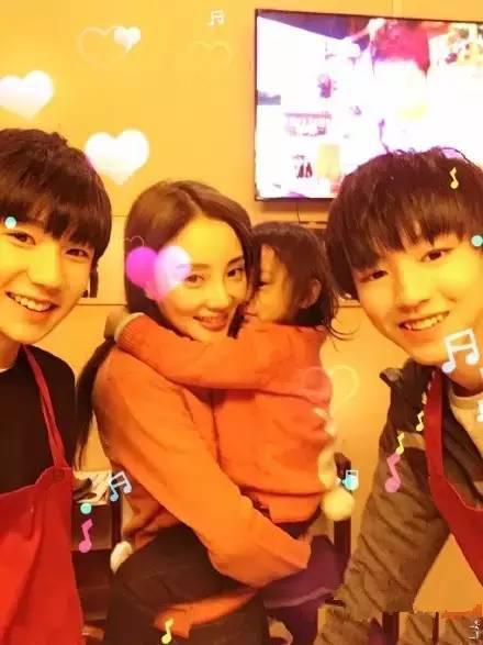 贾乃亮和甜馨最新爆料,揭秘家庭生活点滴